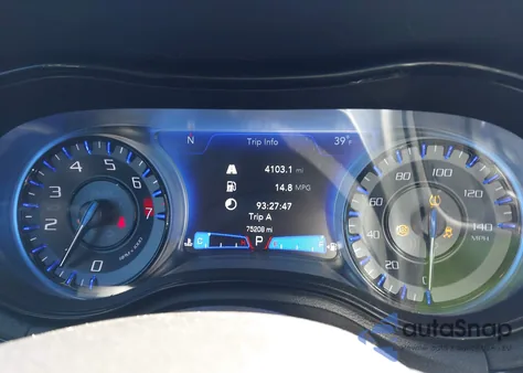 2023 Chrysler 300 300S z USA, uszkodzony, nr VIN 2C3CCABG2PH573139